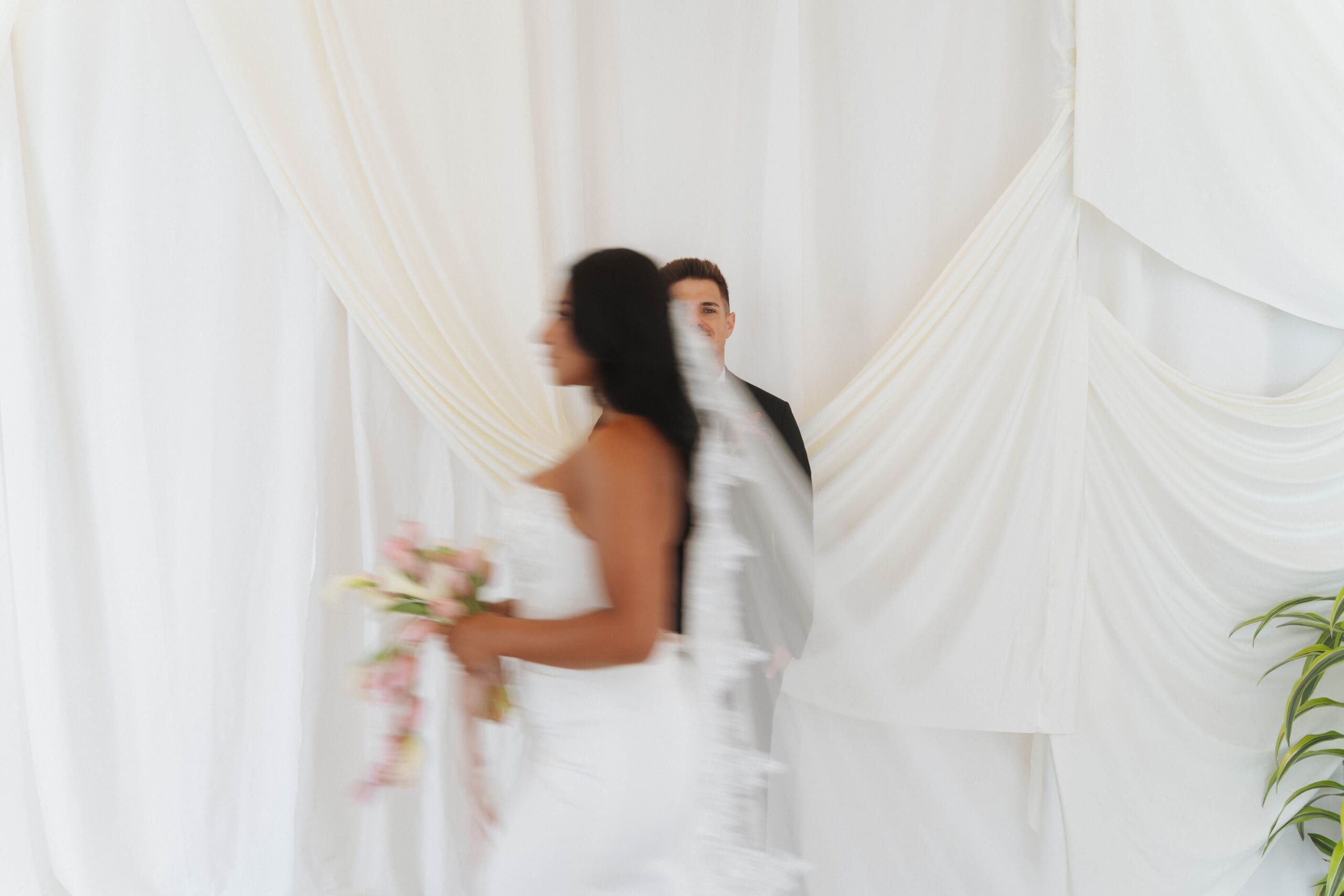 blur wedding photo
